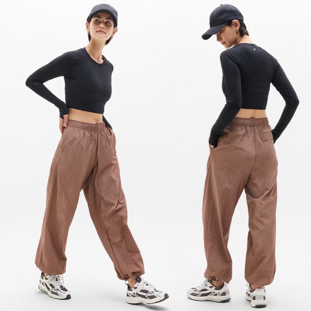 Athleta Lunar Sheen Utility Mid Rise Pant in Auburn Size XS Tall
